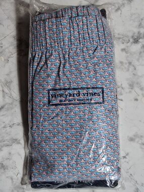 Vineyard Vines Pink and Light Blue Whale-Print Boxer Shorts